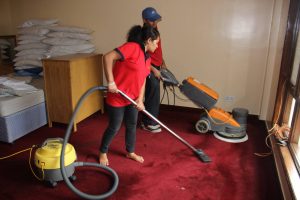 How to clean carpets at home